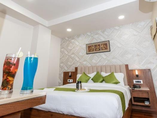 Hotel Emerald Inn Bhopal Bagian luar foto