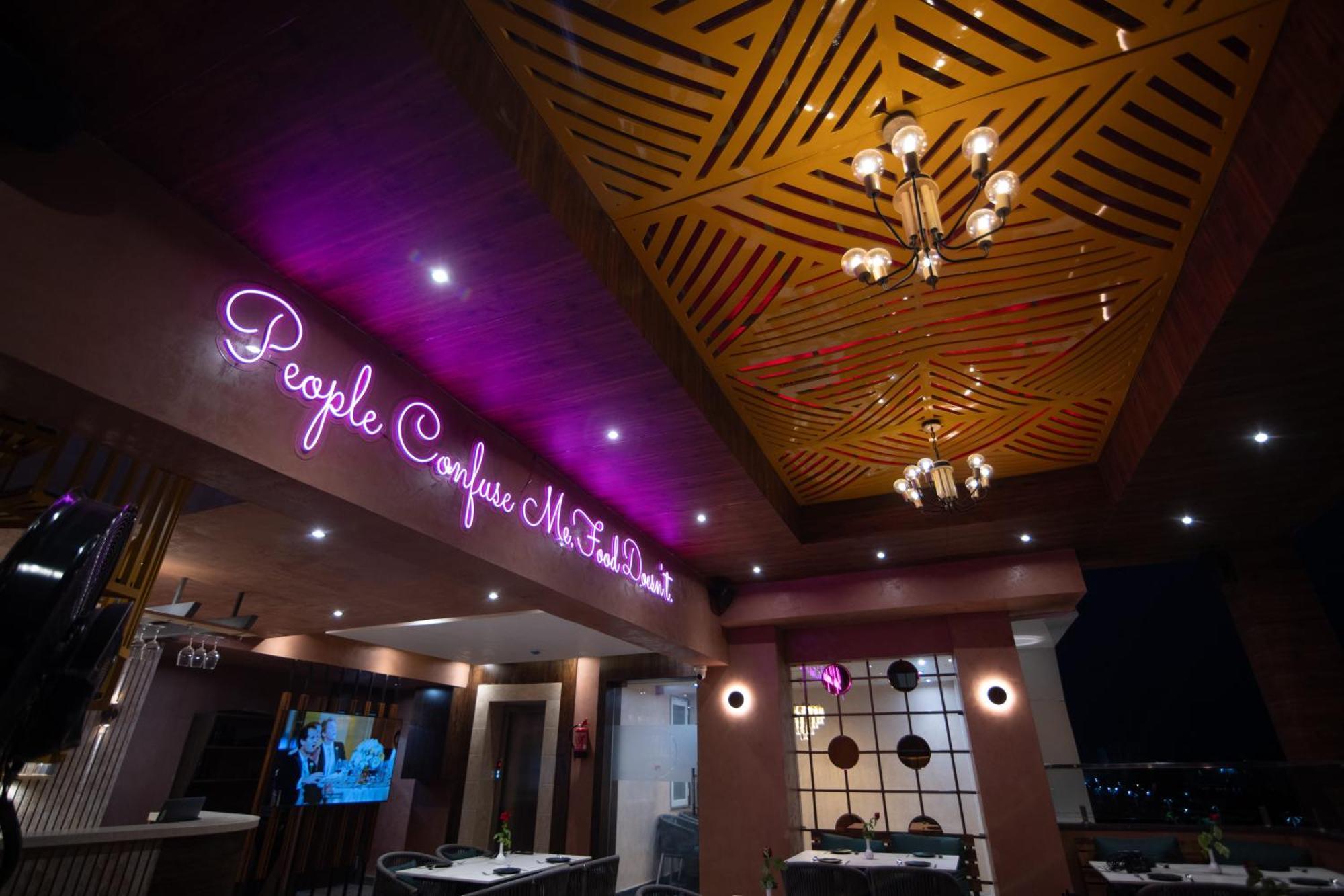 Hotel Emerald Inn Bhopal Bagian luar foto
